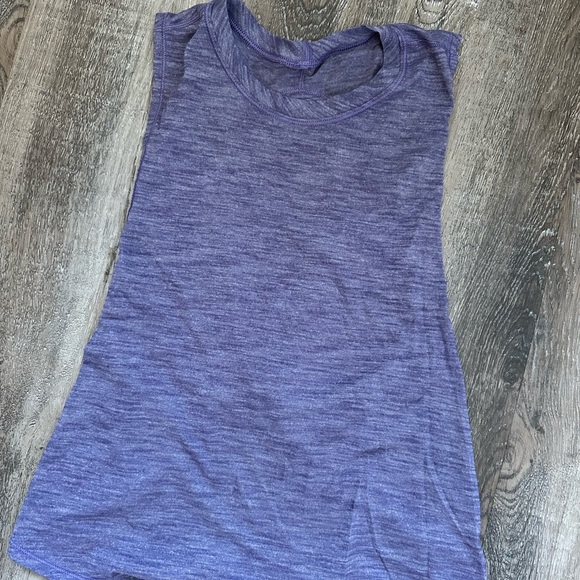 Lululemon top - Picture 2 of 2
